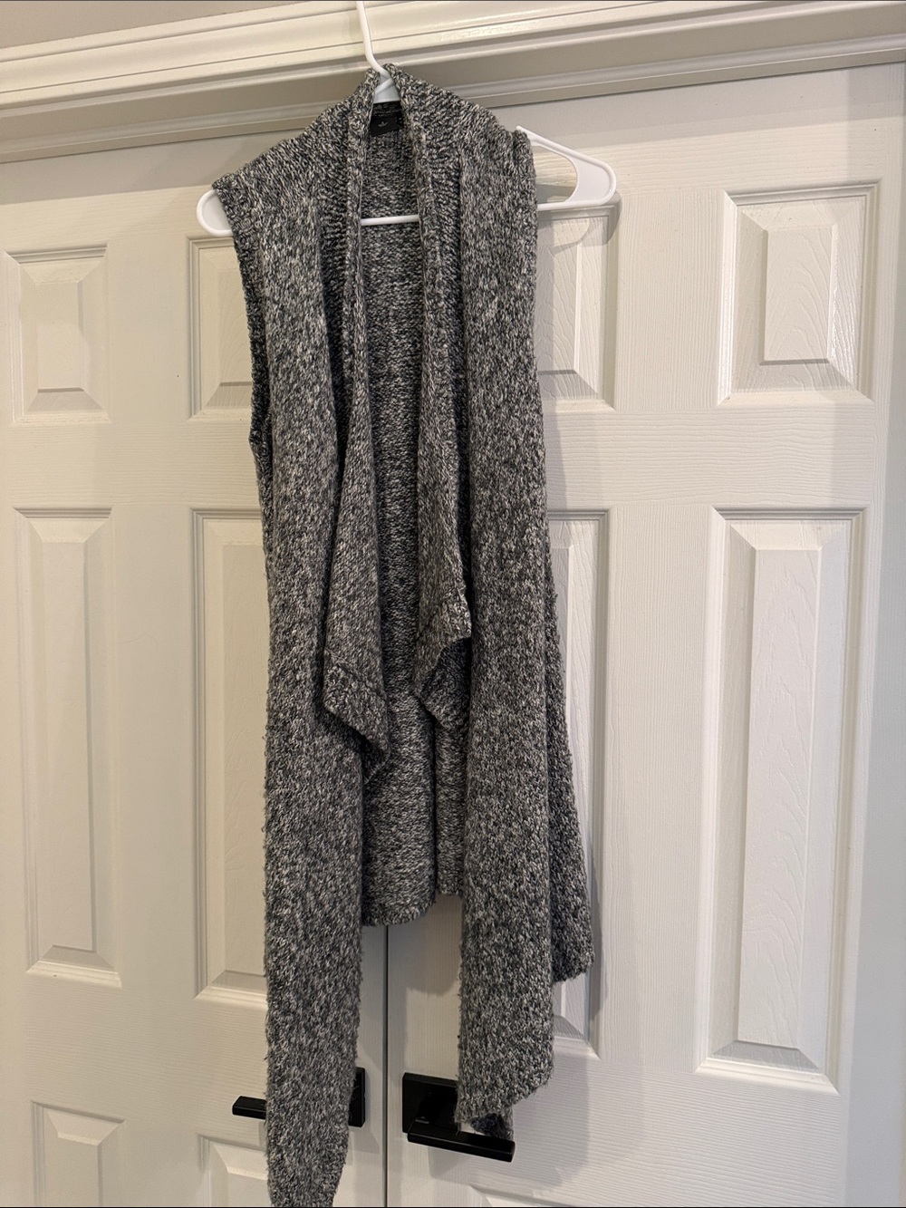 Ann Taylor, cardigan. Gray. Size Small